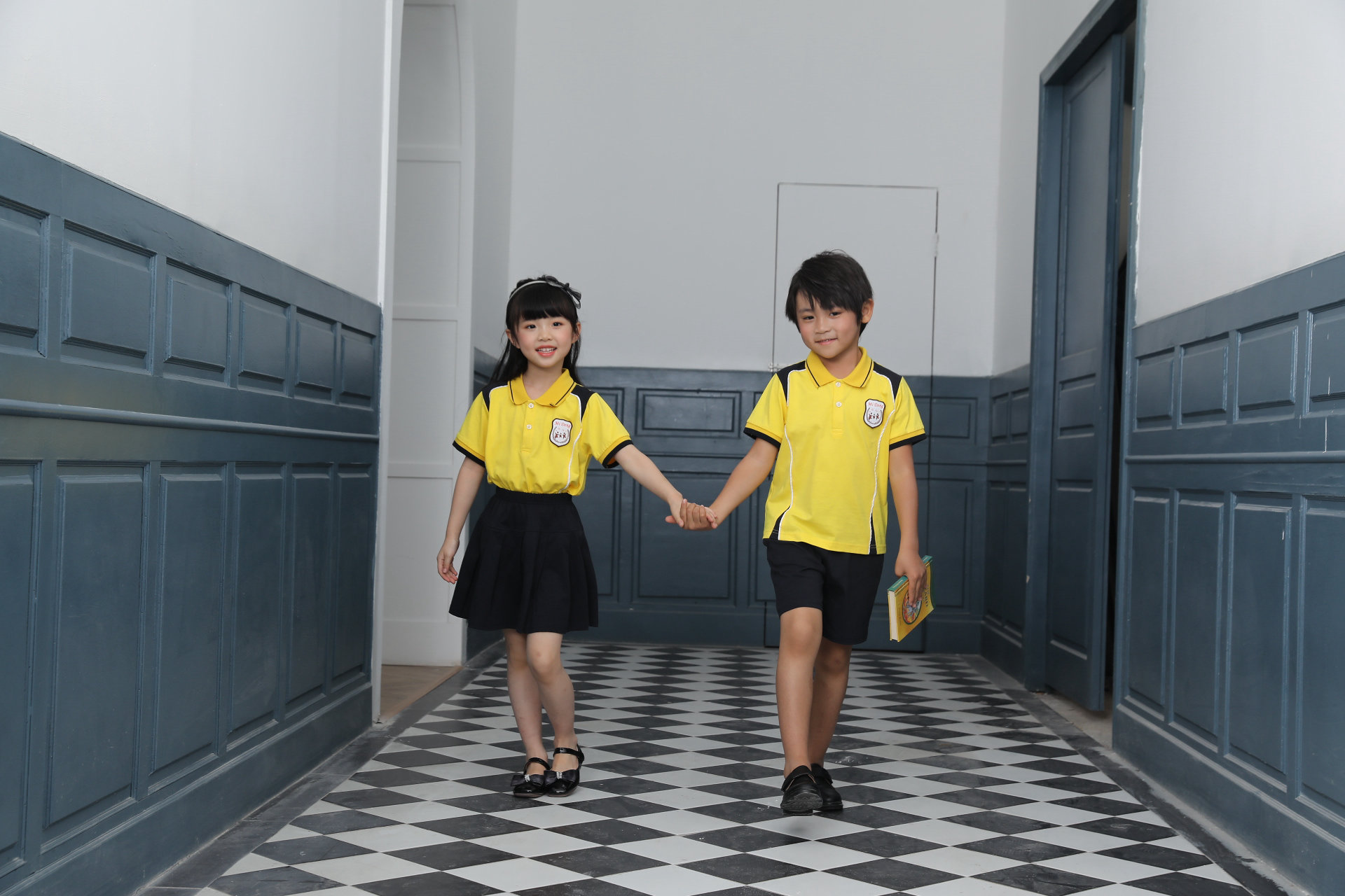 米登夏季運(yùn)動(dòng)服套裝